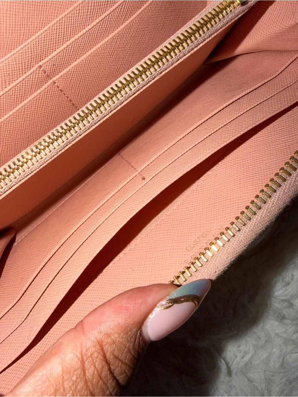 Prada Pink Saffiano Zip Wallet- PRELOVED CONDITION